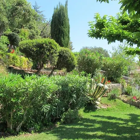 Villa 4 Chambres Vue Mer Et Piscine Dans Au Calme Sur Les Hauteur *