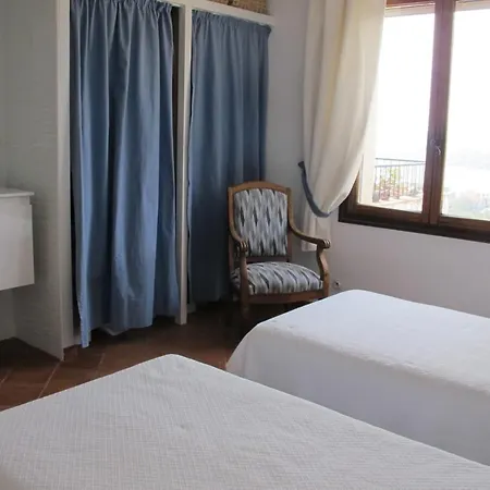 4 Chambres Vue Mer Et Piscine Dans Au Calme Sur Les Hauteur *