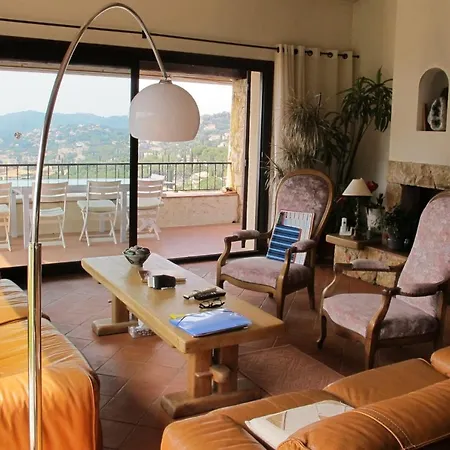 4 Chambres Vue Mer Et Piscine Dans Au Calme Sur Les Hauteur